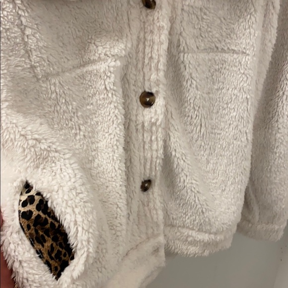 Plush off white/warm white jacket - Picture 4 of 4